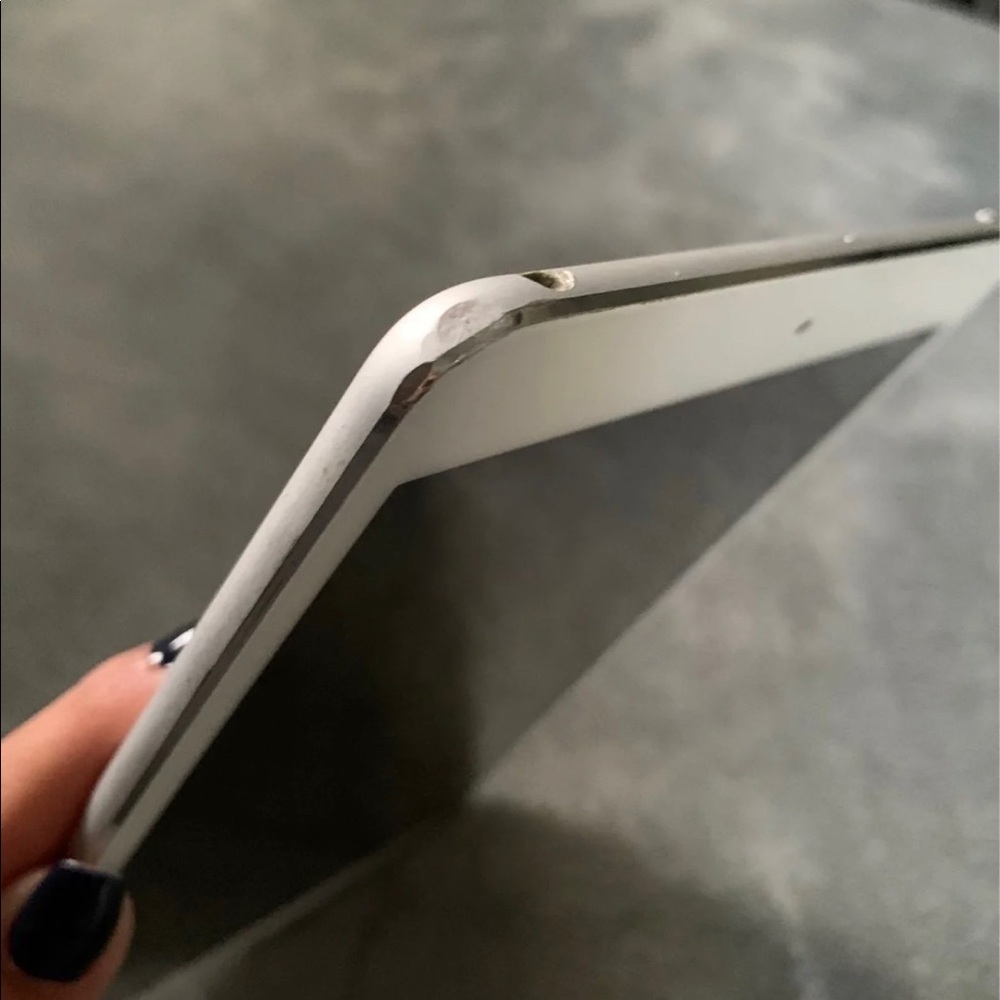 iPad Mini 1st Generation - Picture 8 of 12